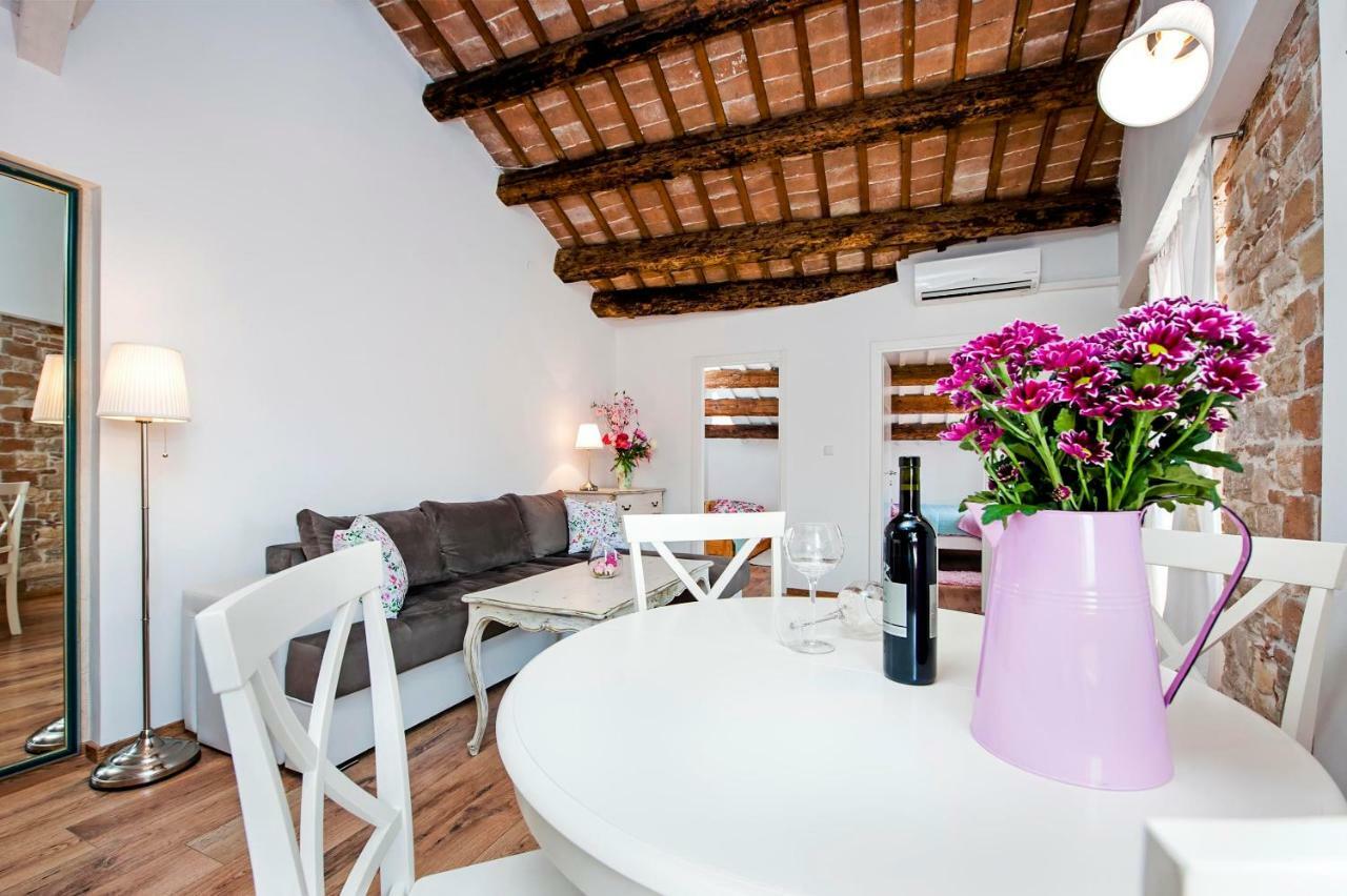 Apartment Casa Alek Ровинь Экстерьер фото