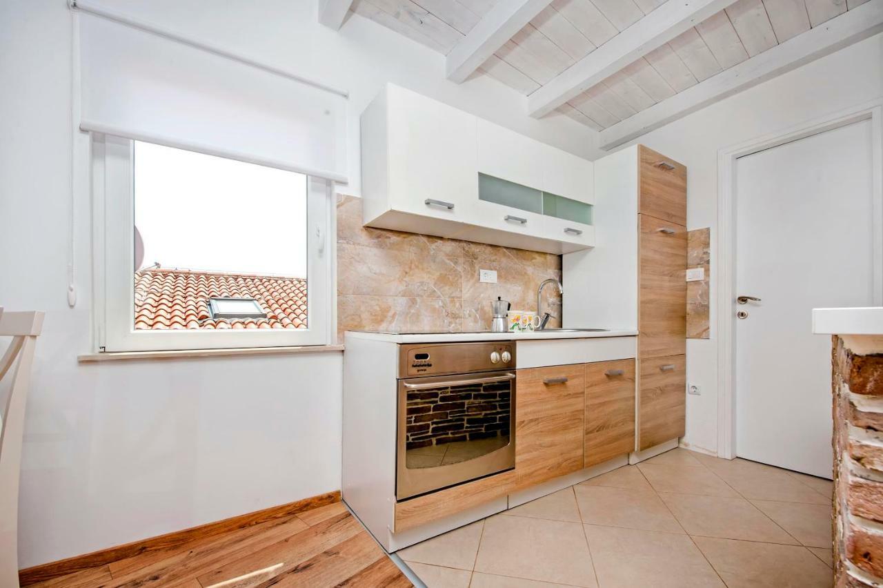 Apartment Casa Alek Ровинь Экстерьер фото