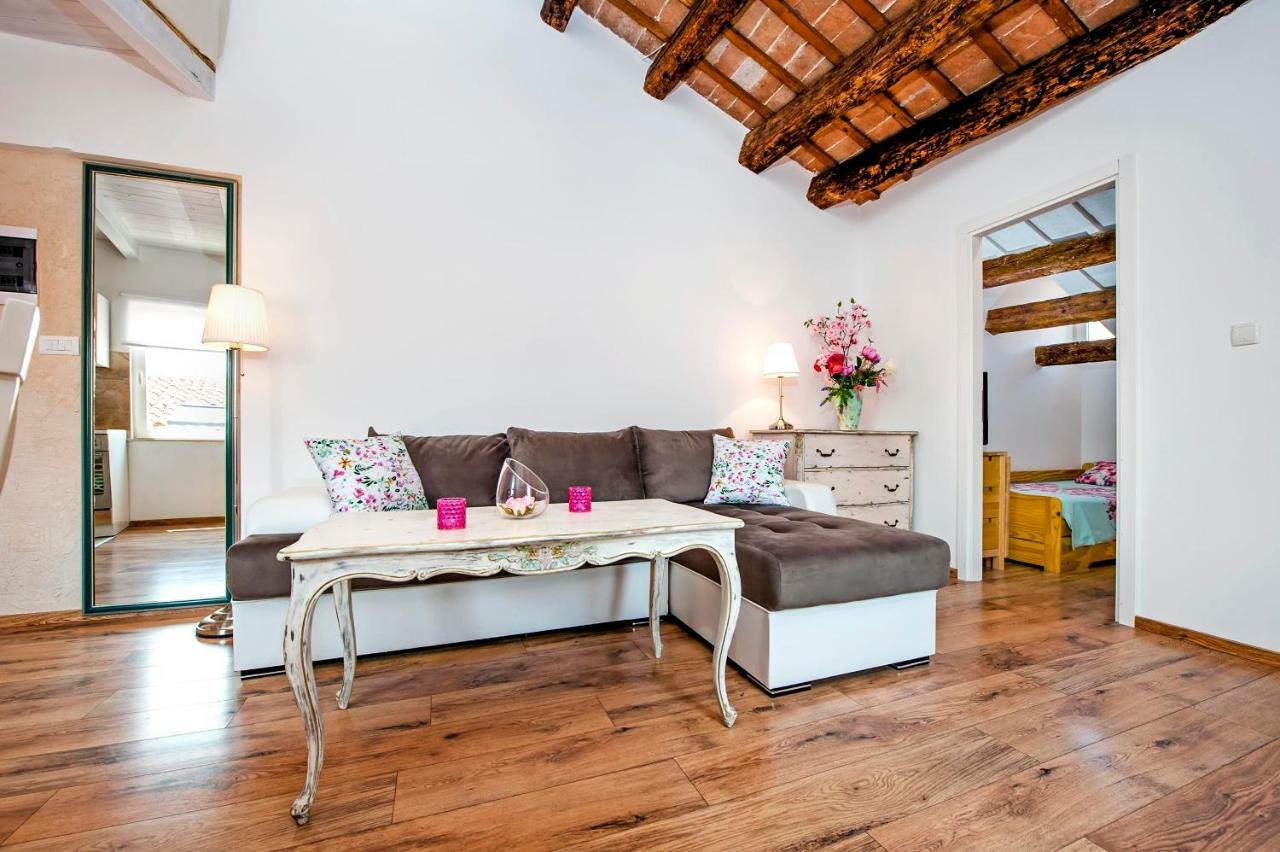 Apartment Casa Alek Ровинь Экстерьер фото