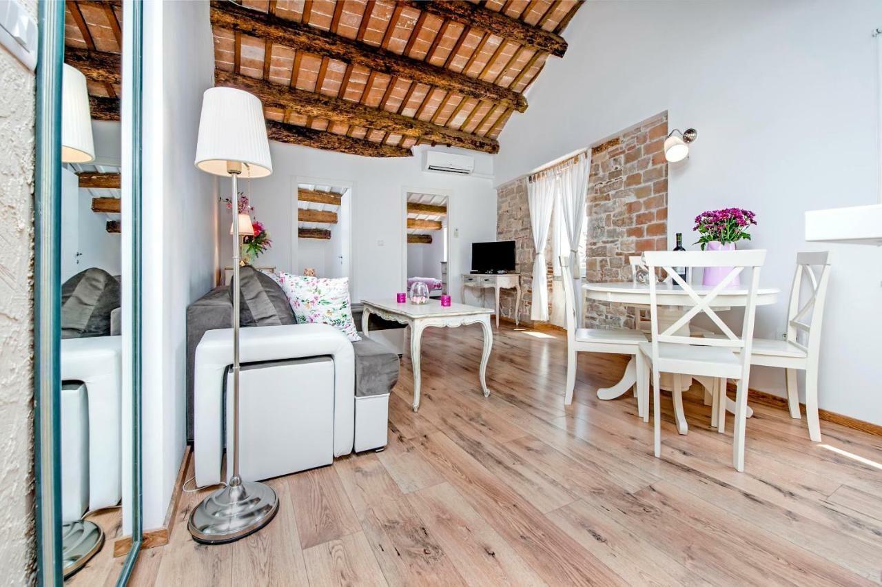 Apartment Casa Alek Ровинь Экстерьер фото
